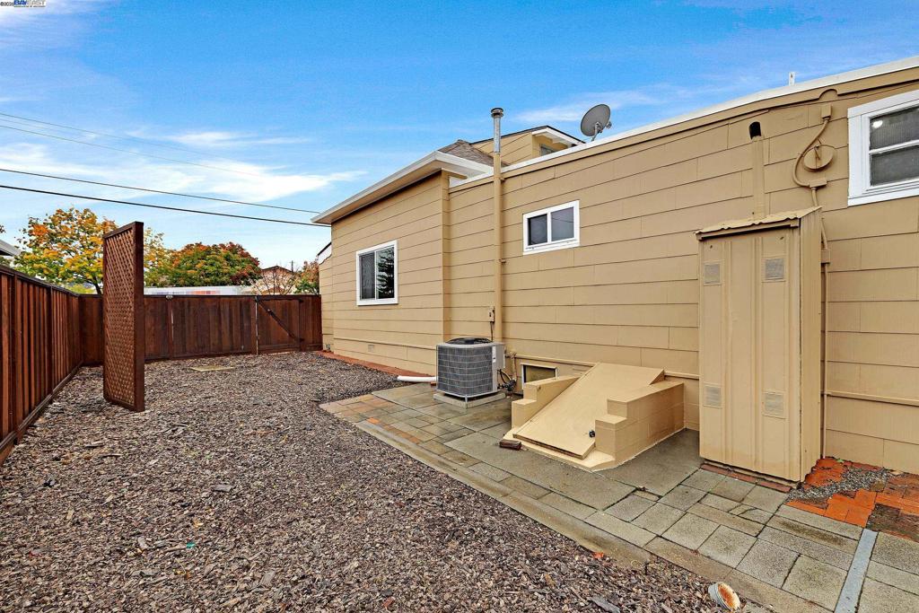 OLD SOUTH SIDE - Residential