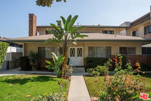 Photo of 122 N Cedar Street, Glendale, CA 91206 (MLS # 26993861)