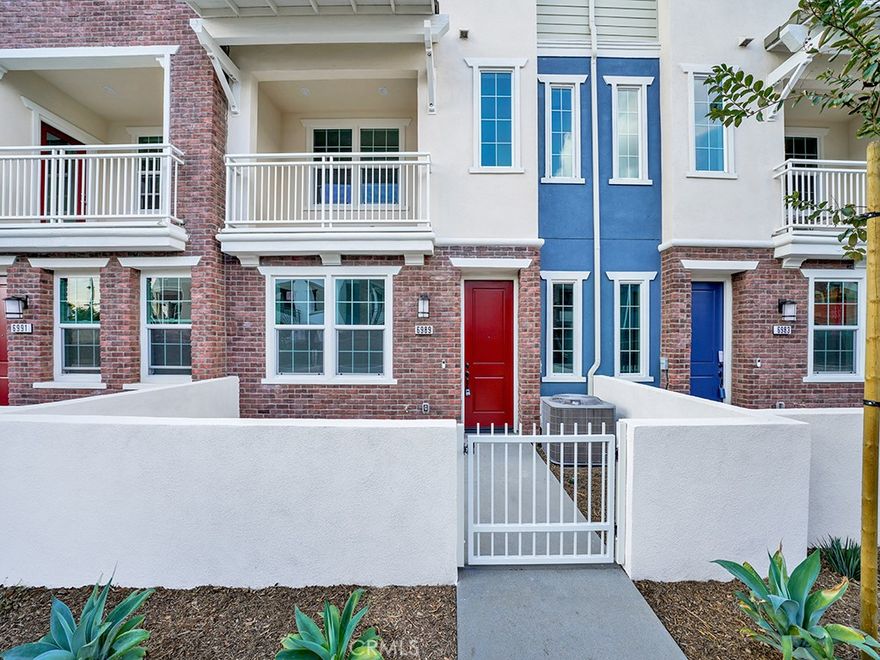 Bright and airy townhome in Magnolia Square Community in Buena Park. 
This spacious 3-story floor plan in this community features 4 bedrooms and 3 bathrooms. Open concept Great Room with large kitchen island, walk-in pantry, ample cabinet and countertop space. This bright and airy home is conveniently located near Fwy 5 and 91 off of the intersection of S Magnolia Ave and Orangethorpe.