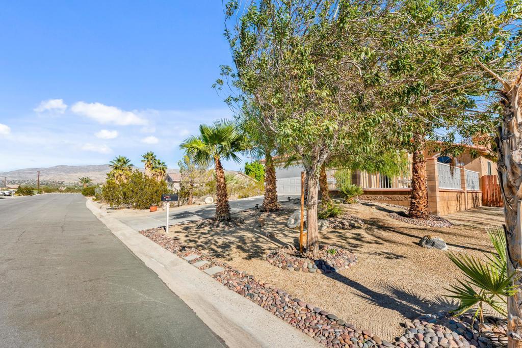 16228 Avenida Merced