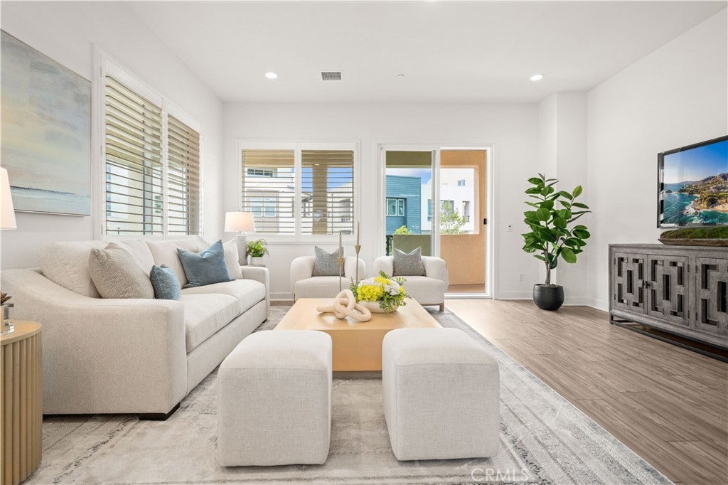 333 Baluster, Irvine CA 92618 - Photo 7