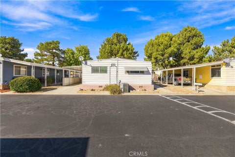 Photo of 48303 20th Street ST W #125, Lancaster, CA 93534 (MLS # SR26227547)