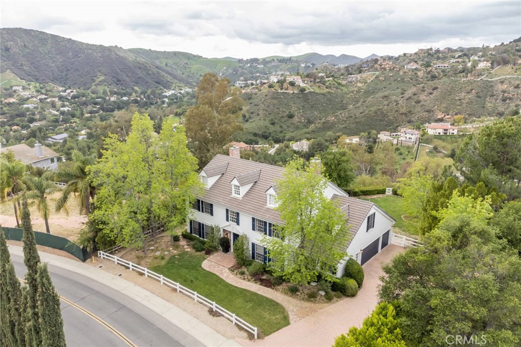 77 Dapplegray Road