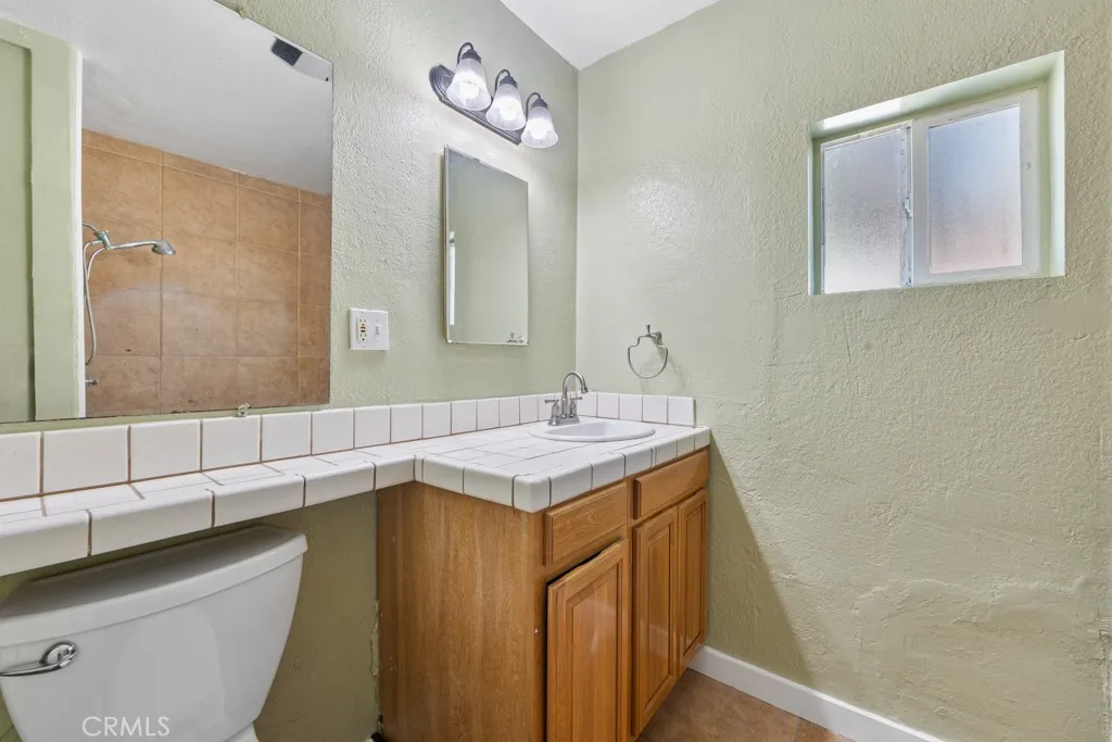 Long Beach, California 90805, United States, ,Residential,Active,25505