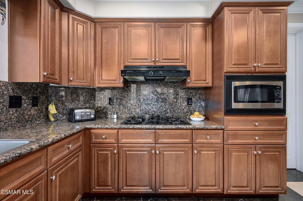 listing image 130728695323584764668