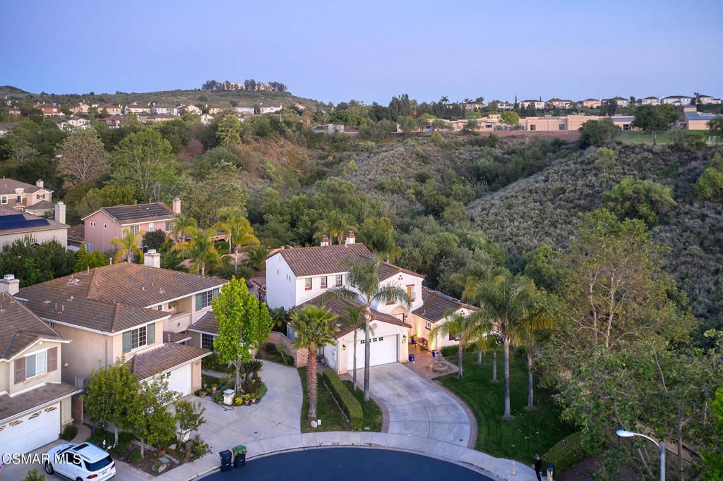 listing image 130724574910160707644