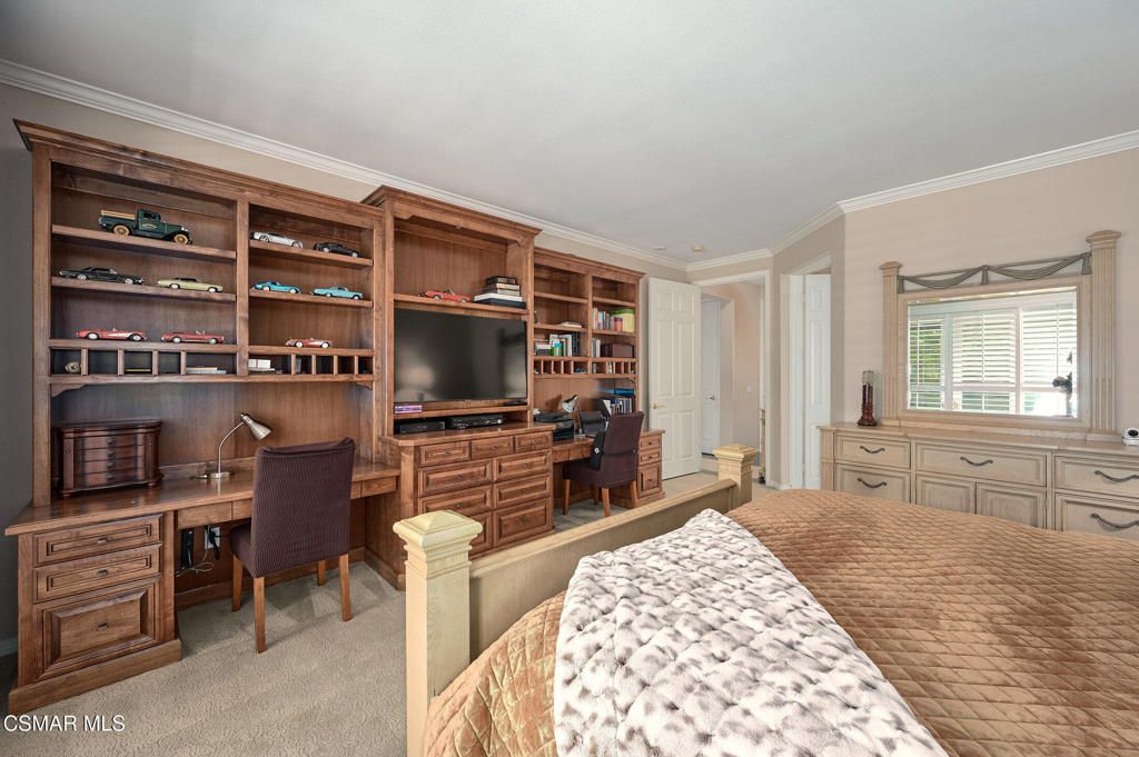 listing image 130722640150392387496