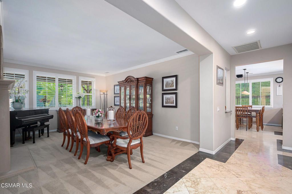 listing image 130724652950714003391