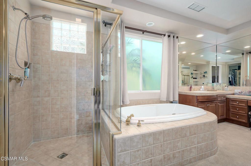 listing image 130721046801210368236