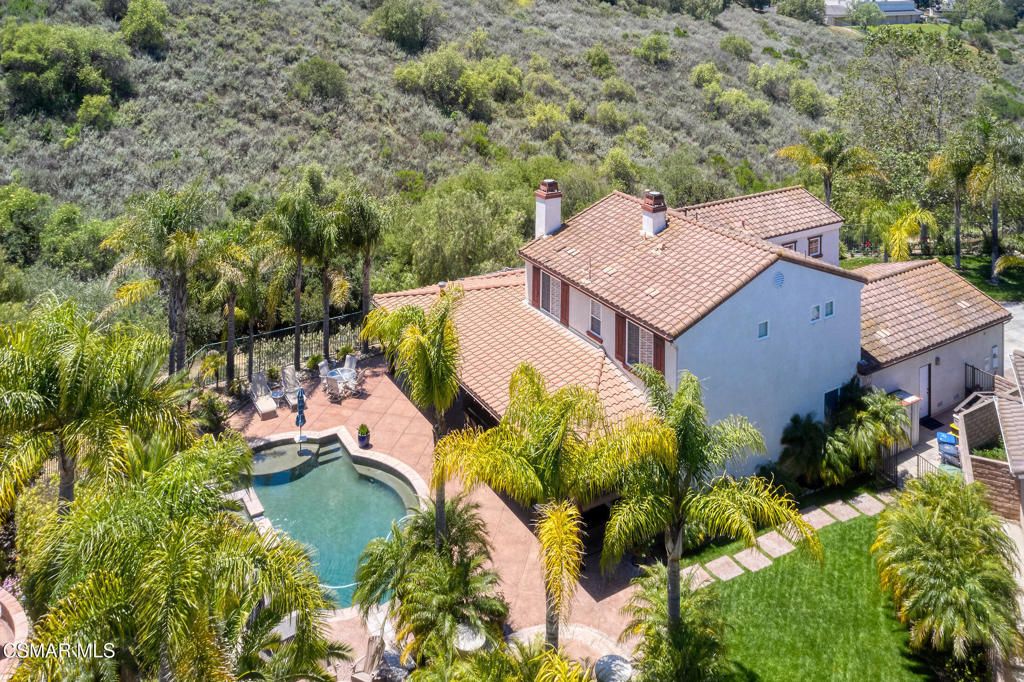 listing image 130723570744850763972