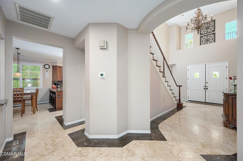 listing image 130728678800725507571