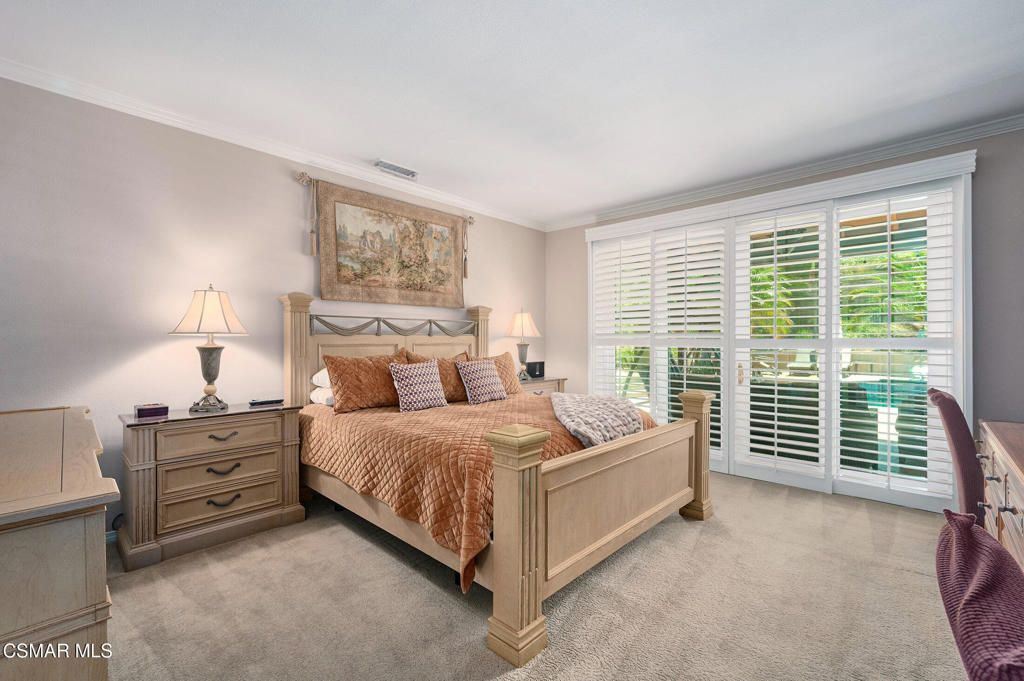 listing image 130720476127316618257