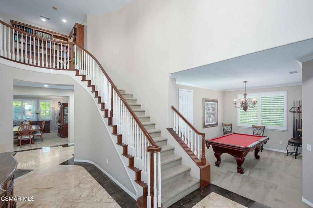 listing image 130725907097027458779