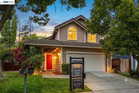Photo of 34161 Finnigan Ter, Fremont, CA 94555 (MLS # 41141557)