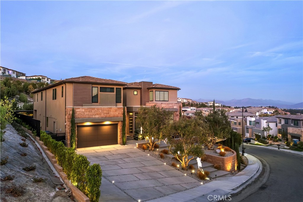 20431 W Windsor Lane