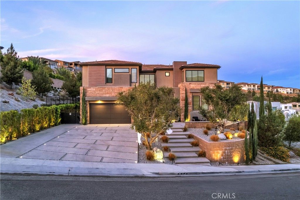 Photo of 20431 W Windsor Lane, Porter Ranch, CA 91326 (MLS # SR25258601)