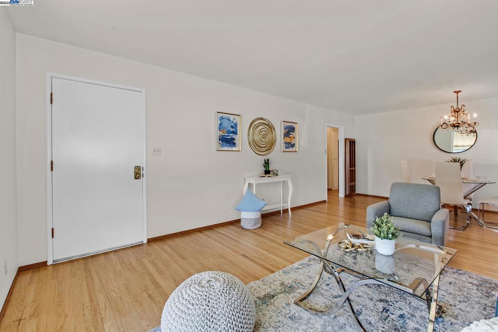 SUNDALE - Residential