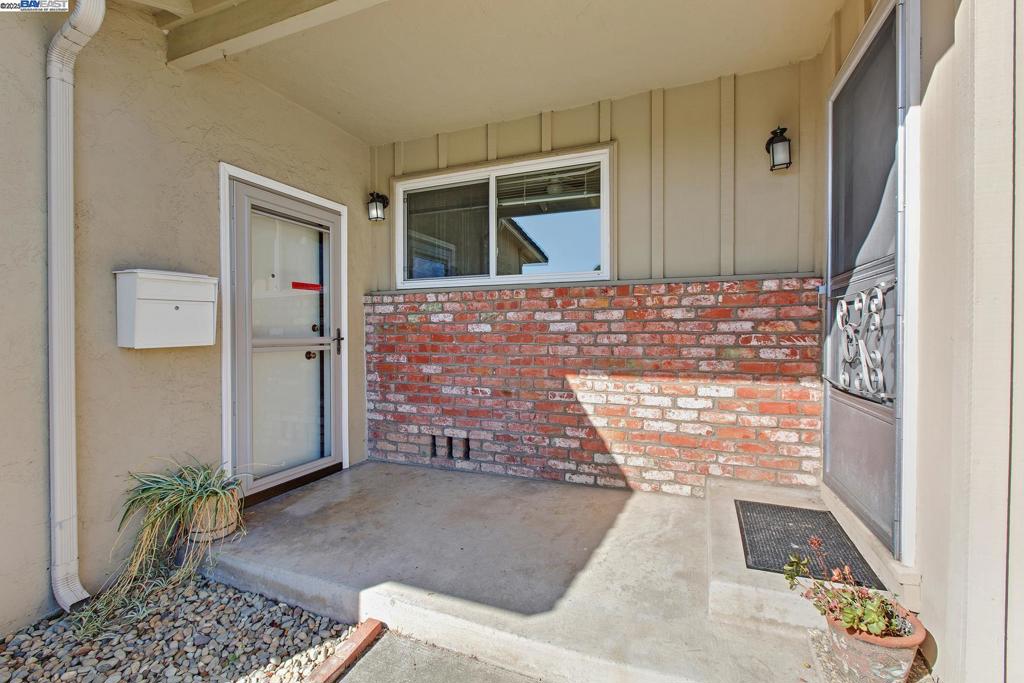 SUNDALE - Residential