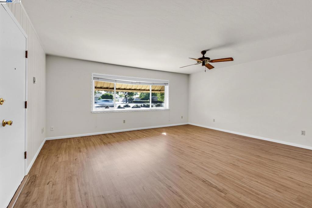 SUNDALE - Residential