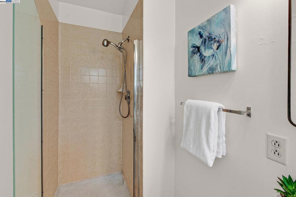 SUNDALE - Residential