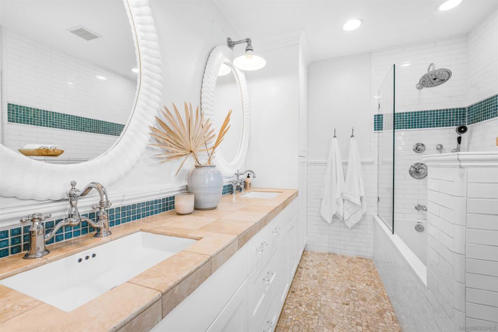 Mission Beach - Residential