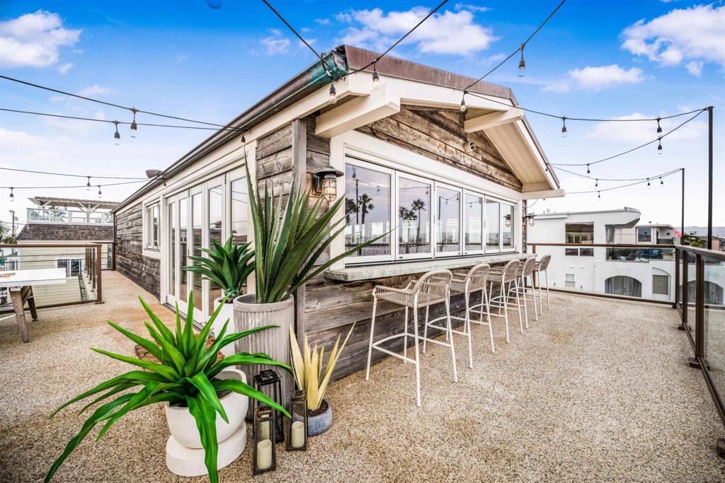 Mission Beach - Residential