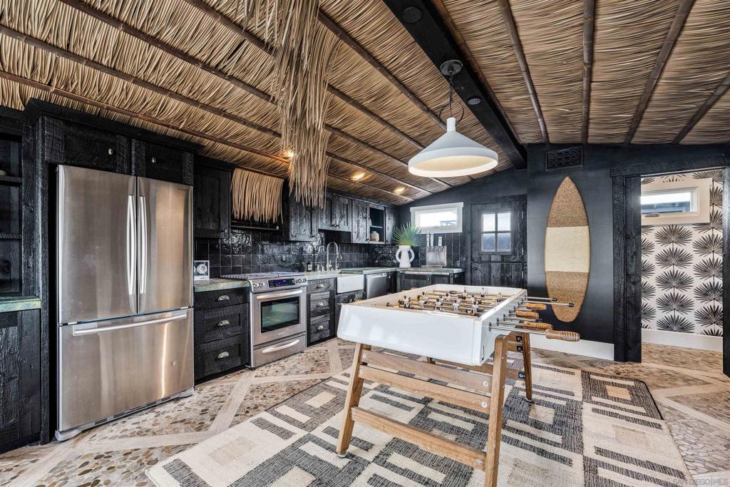 Mission Beach - Residential