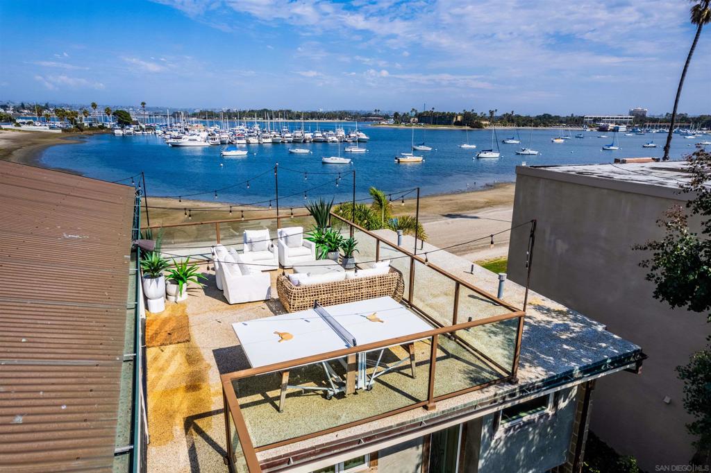 Mission Beach - Residential