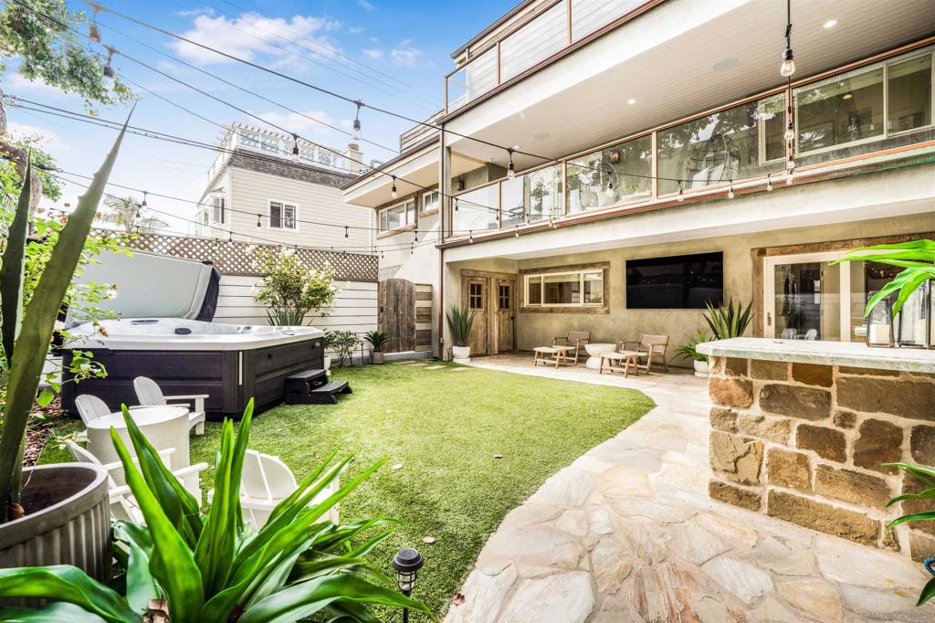 Mission Beach - Residential