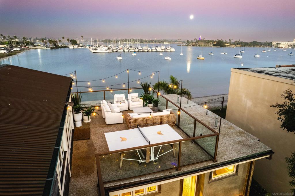 Mission Beach - Residential