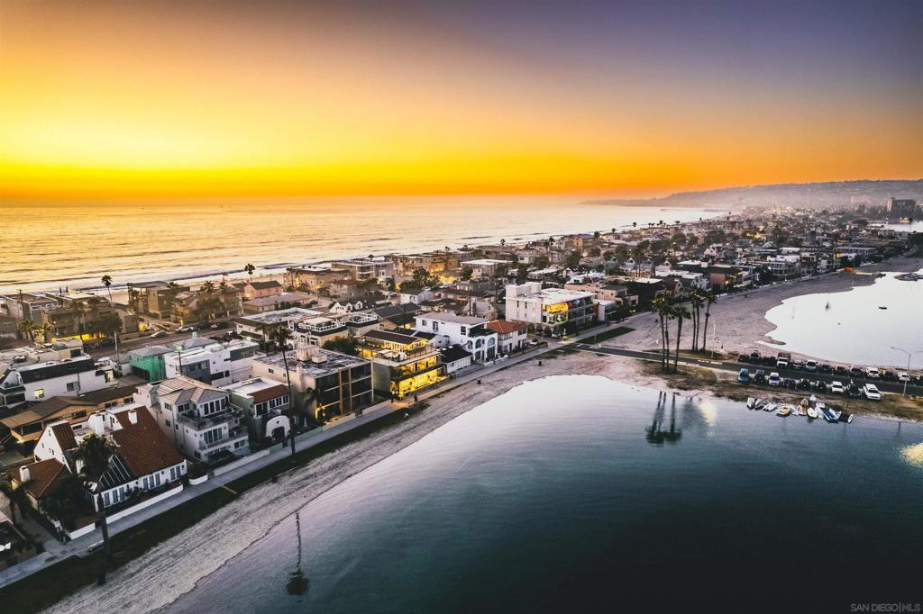 Mission Beach - Residential