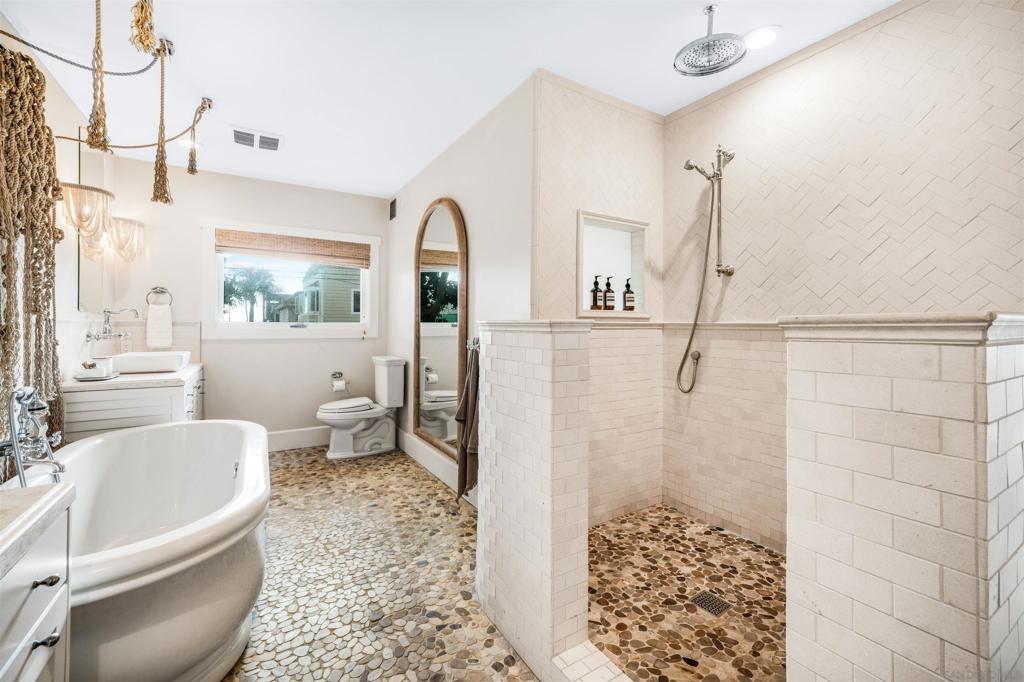 Mission Beach - Residential