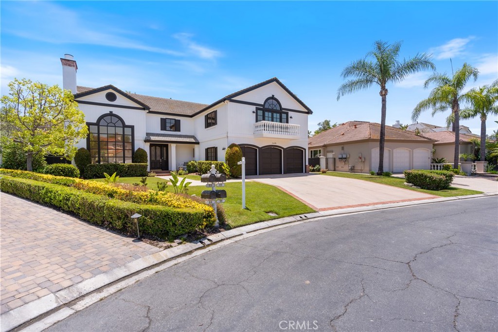 20 Meadow Wood Drive