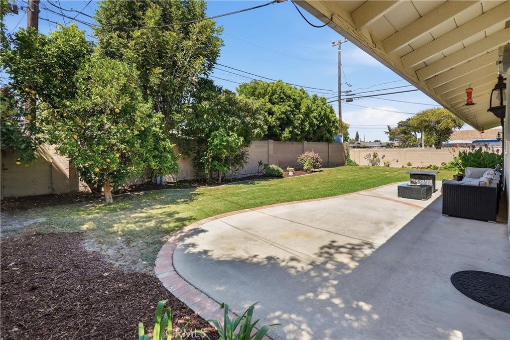 6471 CRANDALL Drive, Huntington Beach CA 92647 - Photo 22