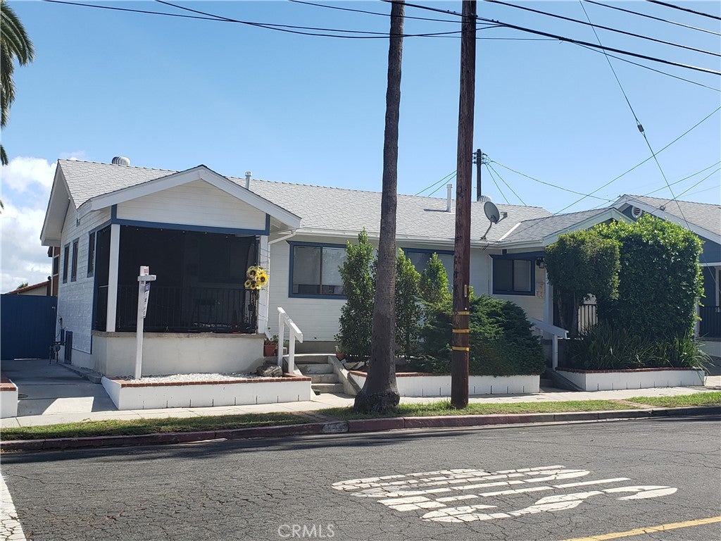 240 N Meyler