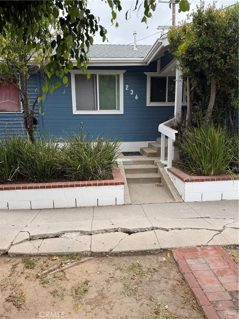 240 N Meyler