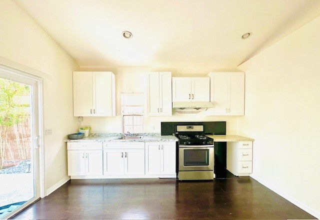 1139 East Elma