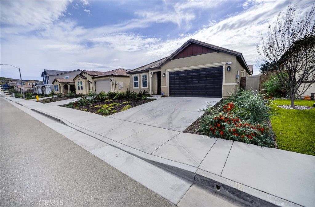 Photo of 41507 Red Car Dr, Lake Elsinore, CA 92532 (MLS # SB26020442)