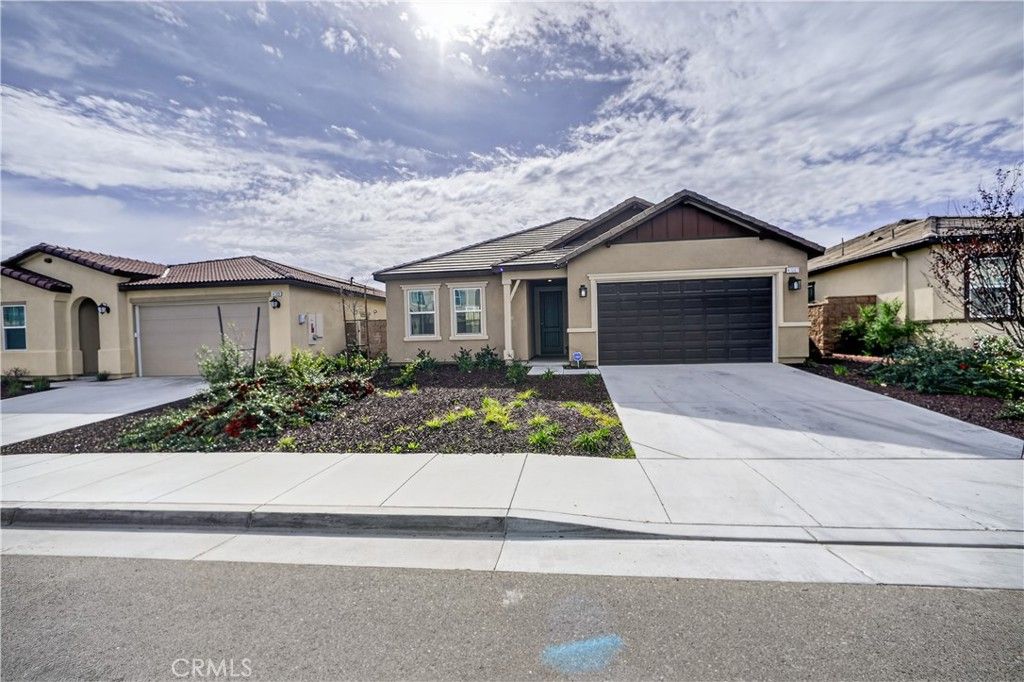 Photo of 41507 Red Car Dr, Lake Elsinore, CA 92532 (MLS # SB26020442)