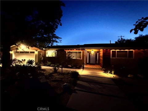 Photo of 9767 1/2 Nita Ave. AVE, Chatsworth, CA 91311 (MLS # SR26122419)