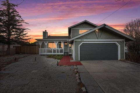 Photo of 913 Mount Doble Drive, Big Bear, CA 92314 (MLS # 219141117PS)