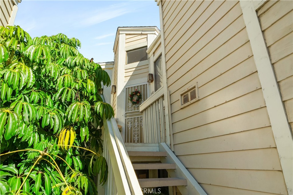 4900 N Grand Avenue 150