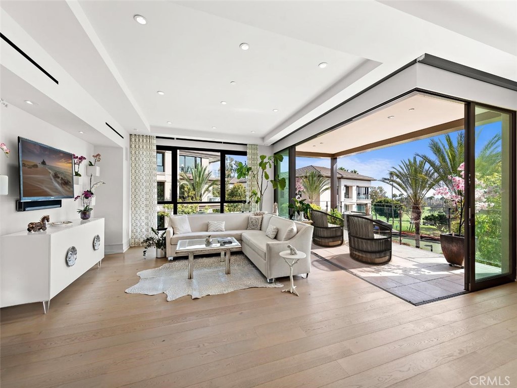 1431 Santa Barbara Drive