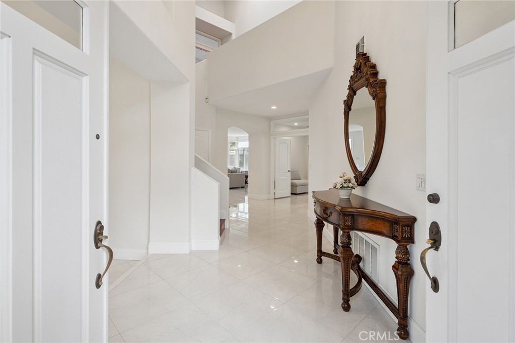 24823 Alexandra Court