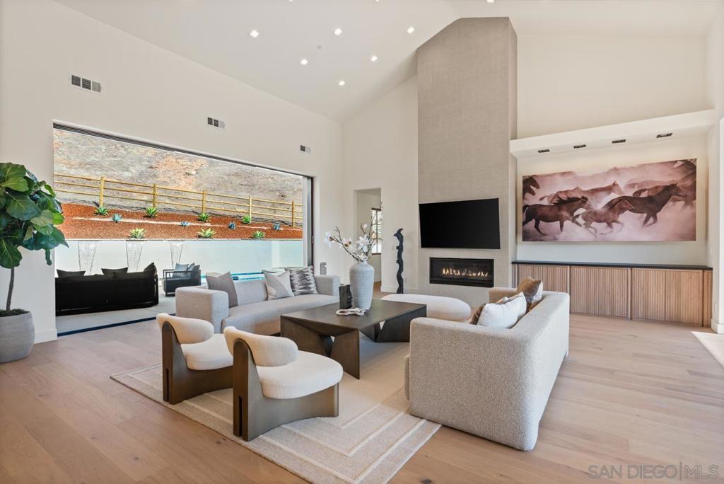 Rancho Santa Fe - Residential