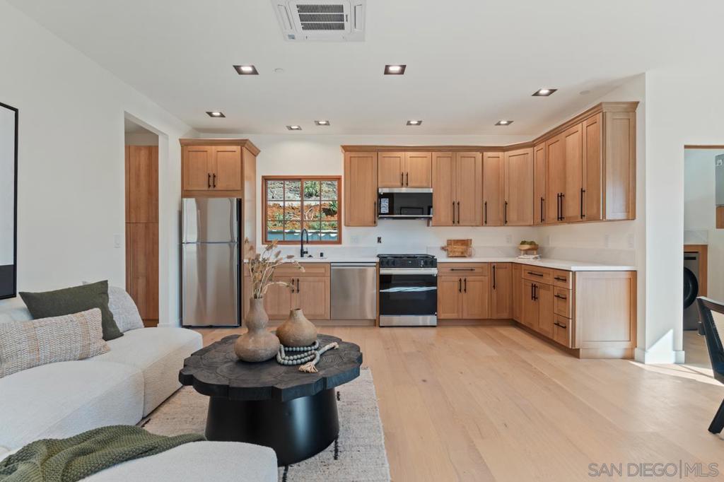 Rancho Santa Fe - Residential