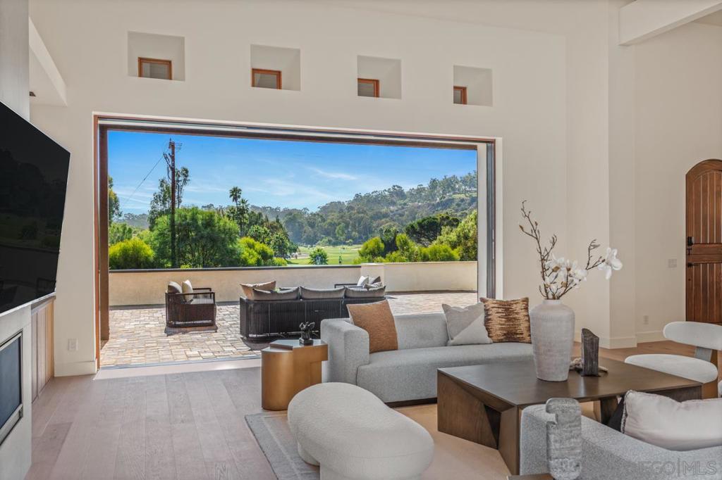 Rancho Santa Fe - Residential