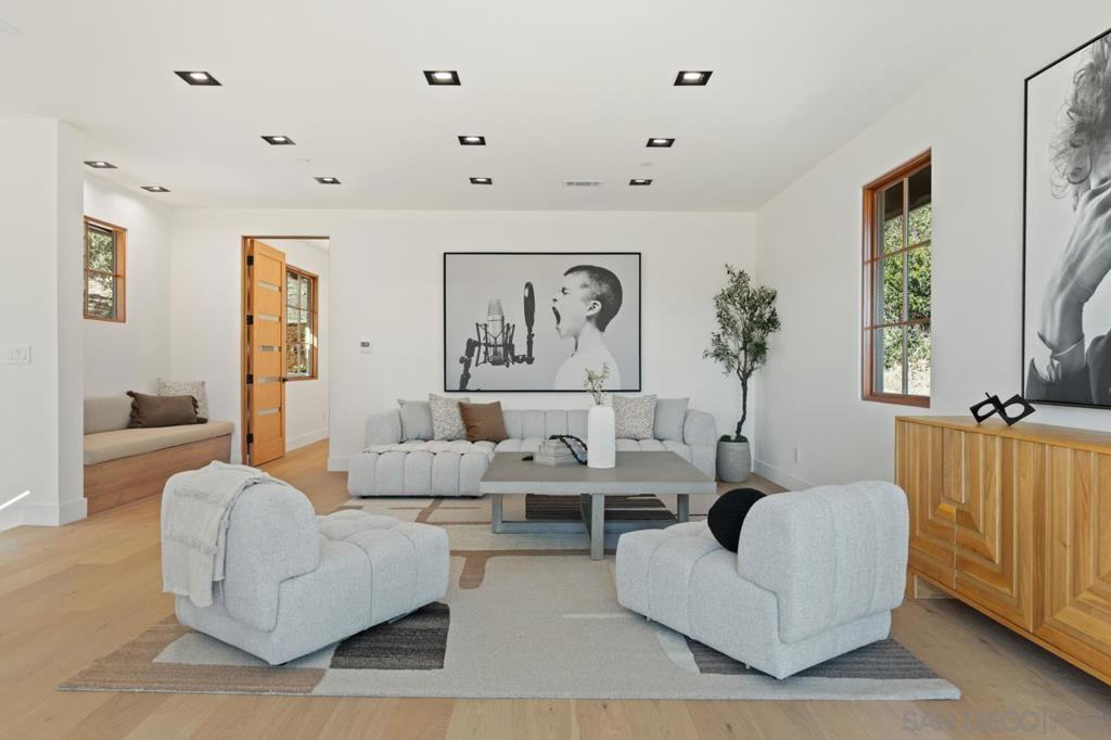 Rancho Santa Fe - Residential