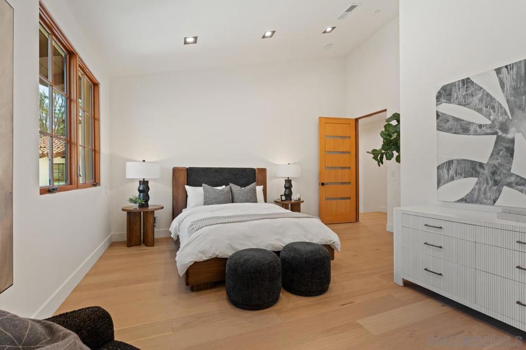 Rancho Santa Fe - Residential