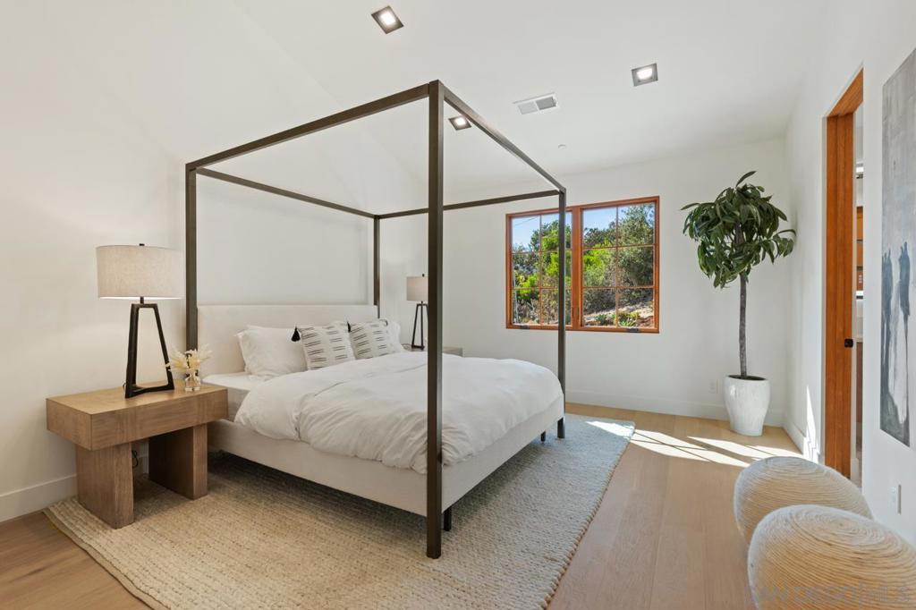 Rancho Santa Fe - Residential